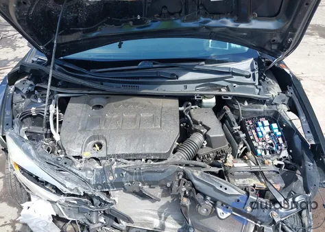 2015 Toyota Corolla Le Plus z USA, uszkodzony, nr VIN 2T1BURHE1FC280933